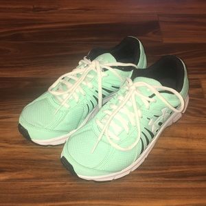 Under Armour Ladies Running Shoes